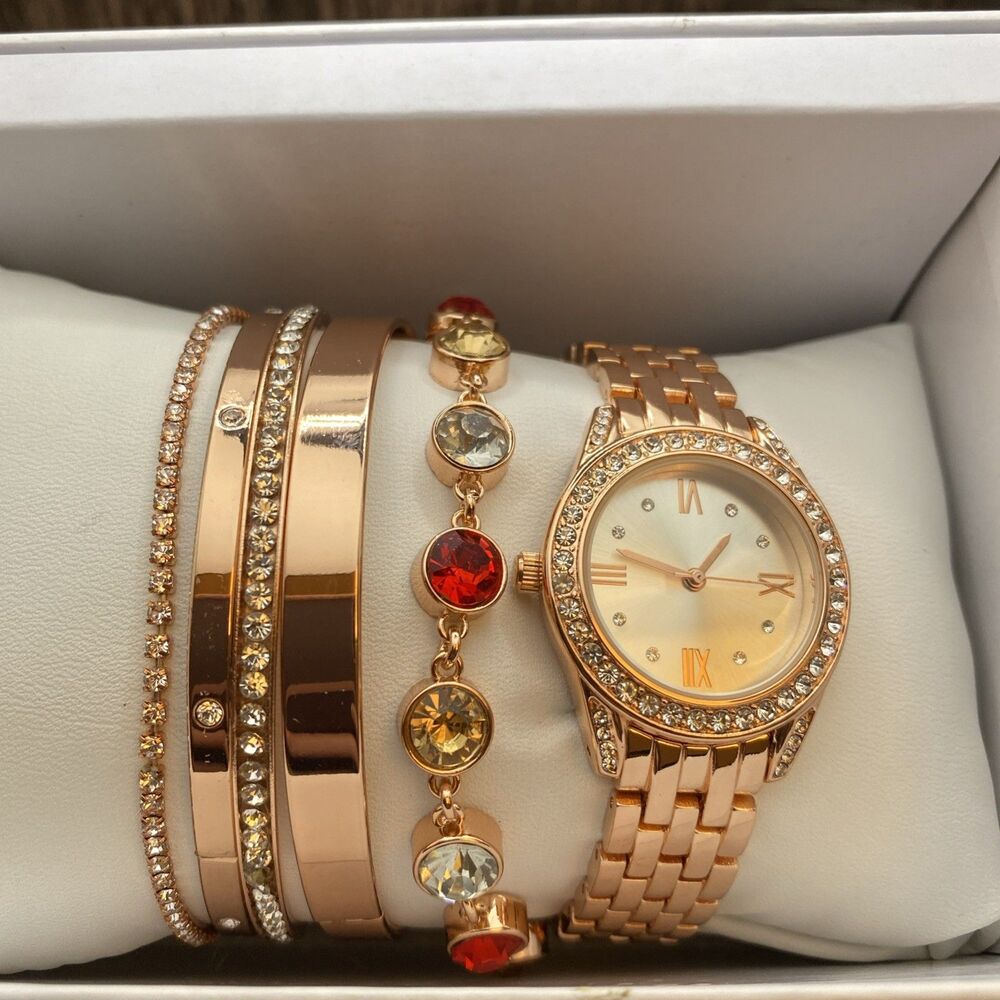 Rose Gold Women’s Watch And Bracelet Set New Battery Installed